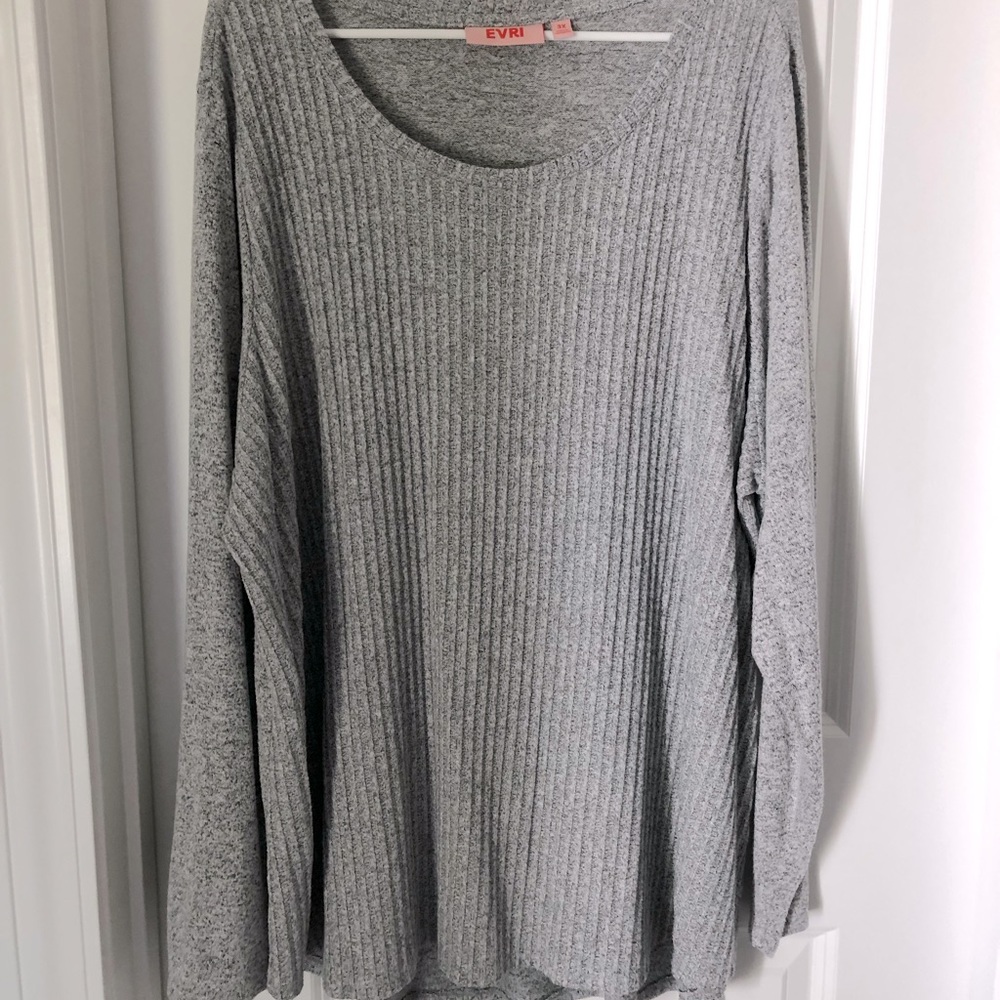 Evri 3X Gray Sweater